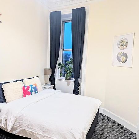 Edinburgh City Center Haymarket Double Room Екстериор снимка