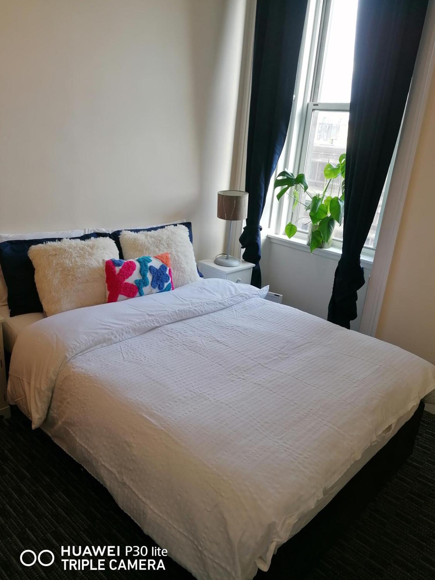 Edinburgh City Center Haymarket Double Room Екстериор снимка
